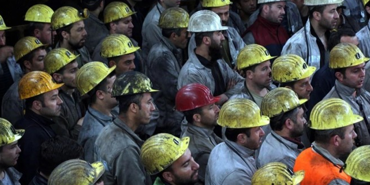 Maden işçileri meslek hastalıklarıyla boğuşuyor Maden işçileri meslek hastalıklarıyla boğuşuyor