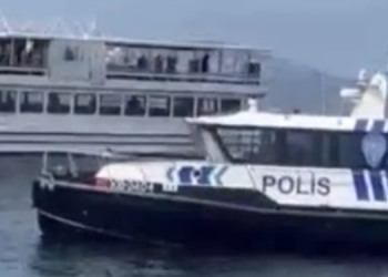 Polis Adalar Belediyesi’nin teknesinin Maltepe’ye yanaşmasına izin vermedi
