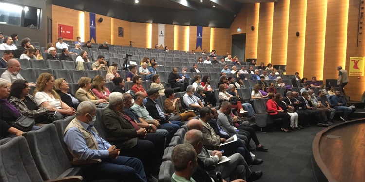 Alevi örgütlerinden ‘Din, Beden, Cinsiyet’ sempozyumu Alevi örgütlerinden ‘Din, Beden, Cinsiyet’ sempozyumu