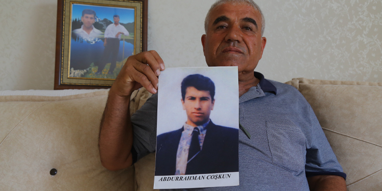 Ayağında bir çorapla götürüldü, 23 yıl sonra kemikleri bulundu Ayağında bir çorapla götürüldü, 23 yıl sonra kemikleri bulundu