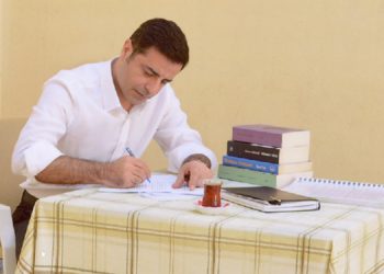 Selahattin Demirtaş: Muhalefet yüzde 70’lik kitleye ne diyor?