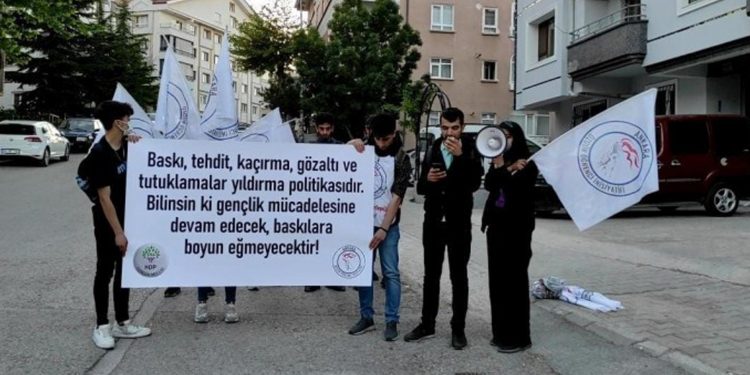 HDP’li gençlerin tutuklanması protesto edildi