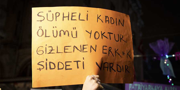 İzmir’de şüpheli kadın ölümü İzmir’de şüpheli kadın ölümü