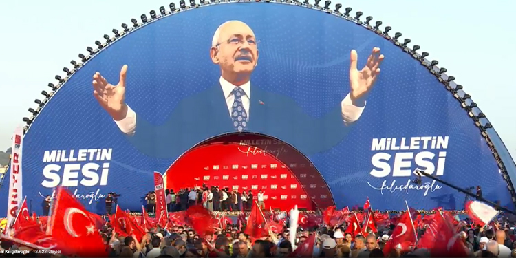 Kılıçdaroğlu: Az kaldı bu kentin meydanlarında, sokaklarında özgürce kucaklaşacağız Kılıçdaroğlu: Az kaldı bu kentin meydanlarında, sokaklarında özgürce kucaklaşacağız