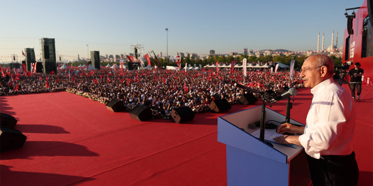 Kılıçdaroğlu: Celladımıza benzeyerek mi değişim getireceğiz bu ülkeye? Kılıçdaroğlu: Celladımıza benzeyerek mi değişim getireceğiz bu ülkeye?
