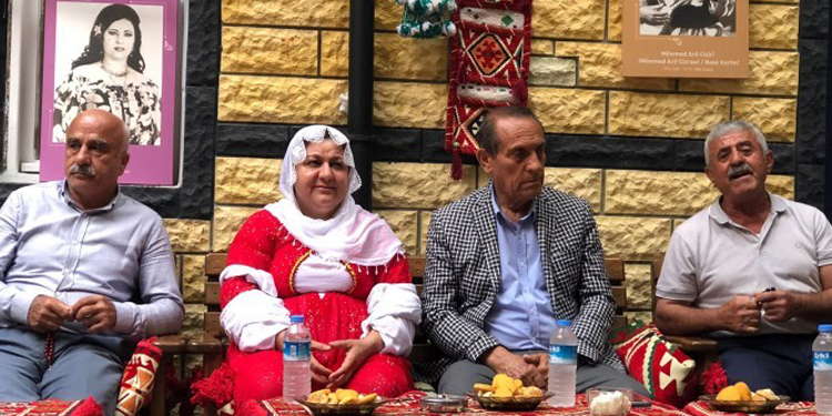 Mersin’de Nefel Kültür Sanat Derneği açıldı Mersin’de Nefel Kültür Sanat Derneği açıldı