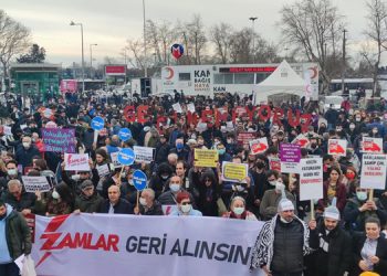 Toplantı ve gösteri yürüyüşü yönetmeliğinde değişiklik yapıldı