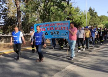 TÜPRAŞ’da işten çıkarmaya karşı eylem