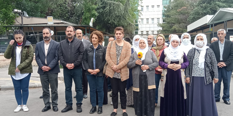 Tutuklu yakınları: Sesimiz duyulsun Tutuklu yakınları: Sesimiz duyulsun