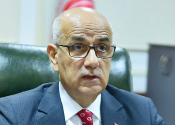 Bakan Kirişci: Rüzgar ve sıcaklıktaki artış yangını yeniden alevlendirdi