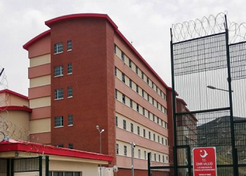 Harmandalı Geri Gönderme Merkezi suç işliyor