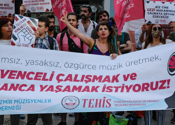 Müzik emekçilerinden protesto: Halk yatsın uyusun, eğlenmesin, bir araya gelmesin istiyorlar