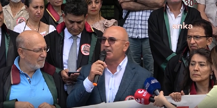 Avukatlar, Çağlayan’da 115. adalet nöbetini tuttu Avukatlar, Çağlayan’da 115. adalet nöbetini tuttu