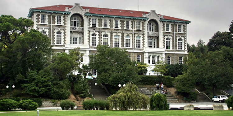 Prof. Dr. Cem Ersoy, Boğaziçi Üniversitesi’ndeki görevinden alındı Prof. Dr. Cem Ersoy, Boğaziçi Üniversitesi’ndeki görevinden alındı