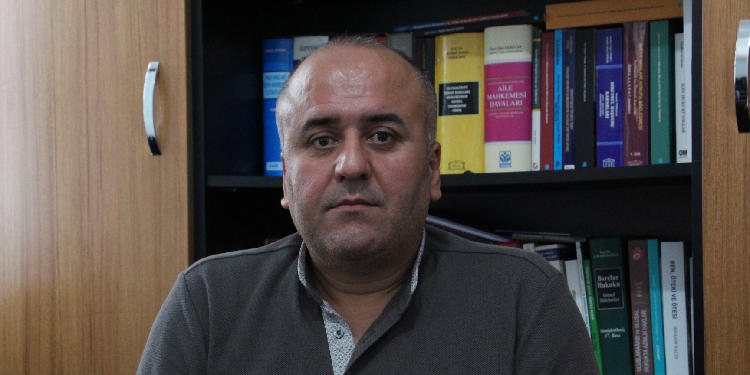 Cengiz Çiçek: Gemlik Yürüyüşü fotoğrafı devleti korkuttu Cengiz Çiçek: Gemlik Yürüyüşü fotoğrafı devleti korkuttu