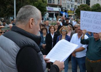 Rize’de çay üreticileri AKP’nin Çay Kanunu Teklifi’ni protesto etti