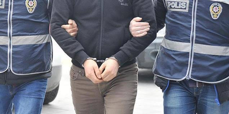 20 kişilik çete çökertildi: Uyuşturucu baronu terör savcısı, kuryeler polis çıktı 20 kişilik çete çökertildi: Uyuşturucu baronu terör savcısı, kuryeler polis çıktı