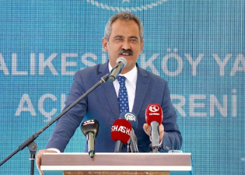 Bakan Özer: Köylümüzün ihtiyaç duyduğu her türlü eğitim hizmetine tüm köylülerimizi ulaştıracağız