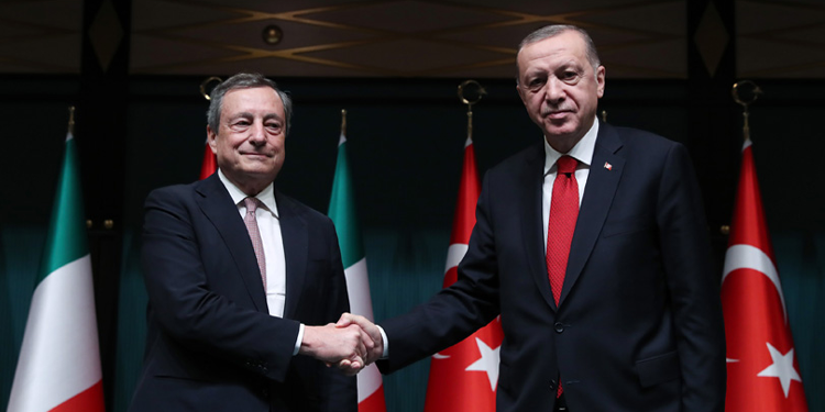 Türkiye-İtalya 3. Hükümetlerarası Zirvesi’nin ardından ortak bildiri yayımlandı Türkiye-İtalya 3. Hükümetlerarası Zirvesi’nin ardından ortak bildiri yayımlandı