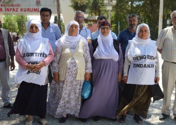 Adalet Nöbeti sürüyor: Hasta tutuklular serbest bırakılsın