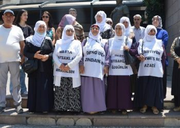 Adalet Nöbeti’nde “savaş politikalarına son verin” çağrısı