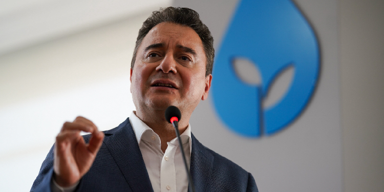 Babacan: Benden ders almıyorsan memleketin düştüğü halden ders al Babacan: Benden ders almıyorsan memleketin düştüğü halden ders al