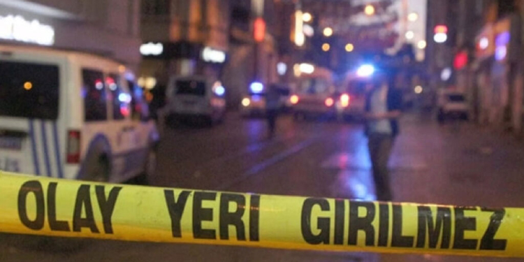 Bir kadın kendisine şantaj yapan erkeğe karşı özsavunma kullandı Bir kadın kendisine şantaj yapan erkeğe karşı özsavunma kullandı