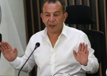 Bolu Belediye Başkanı Tanju Özcan, Zafer Partisi iddialarını yalanladı