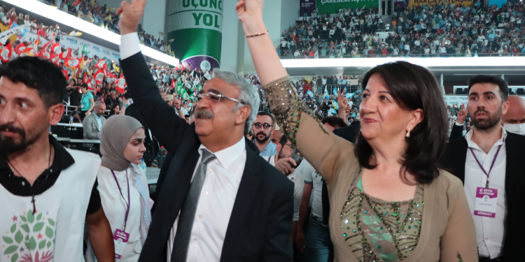 Buldan ve Sancar: Dünden daha güçlüyüz, yarın daha da güçlü olacağız Buldan ve Sancar: Dünden daha güçlüyüz, yarın daha da güçlü olacağız
