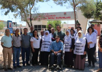 Cezaevi önünde Adalet Nöbeti: Sessizlik vicdanı çürütür