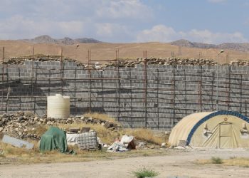 Cizre’de 6 bin yıllık surlara bazalt kaplama yapıldı