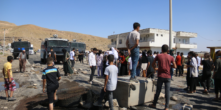 Cizre’de gözaltına alınanlar serbest bırakıldı Cizre’de gözaltına alınanlar serbest bırakıldı