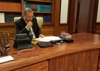 Erdoğan, Ermenistan Başbakanı Paşinyan ile görüştü