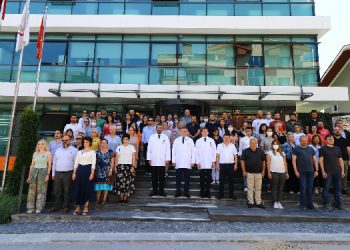 Eczacılardan doktor Ekrem Karakaya için siyah kurdeleli anma töreni Eczacılardan doktor Ekrem Karakaya için siyah kurdeleli anma töreni