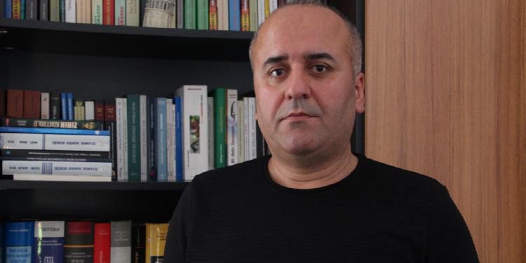 HDK Eşsözcüsü Çiçek: Öcalan’la ilgili iddialar özel savaşın bir parçası HDK Eşsözcüsü Çiçek: Öcalan’la ilgili iddialar özel savaşın bir parçası
