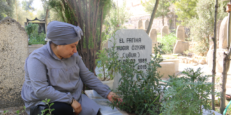 “Hogir Özkan, Şengal ve Somali’den sonra Kobanê’ye gidecekti” “Hogir Özkan, Şengal ve Somali’den sonra Kobanê’ye gidecekti”