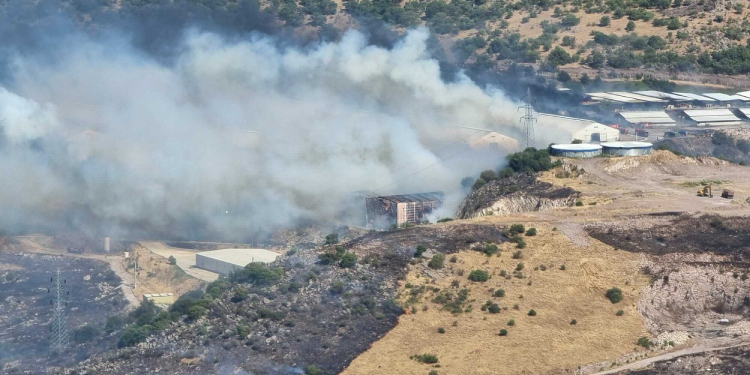 İzmir’de bir yangın da Bergama’da çıktı İzmir’de bir yangın da Bergama’da çıktı