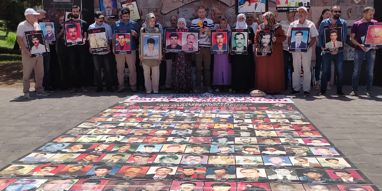 Kayıp Hasan Gülünay’ın hikayesi okundu Kayıp Hasan Gülünay’ın hikayesi okundu