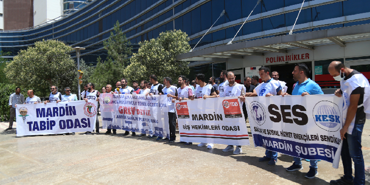 Mardin Sağlık Platformu: Şiddetin sebebi çöken sağlık sistemidir Mardin Sağlık Platformu: Şiddetin sebebi çöken sağlık sistemidir