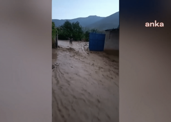 Niğde’de dereler taştı, evler su altında kaldı