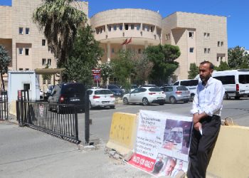 Şenyaşar ailesinin nöbeti 485’inci gününde Şenyaşar ailesinin nöbeti 485’inci gününde