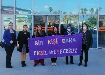 Şiddet failinden duruşma salonunda avukata hakaret