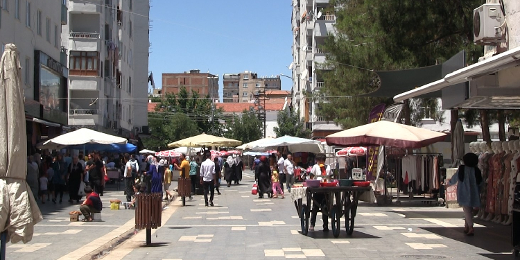Tarihin en yüksek enflasyonuyla bayram karşılanıyor Tarihin en yüksek enflasyonuyla bayram karşılanıyor