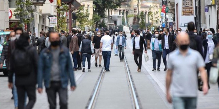 Türkiye’de Kovid-19 vakaları haziran başından bu yana 8 kat arttı Türkiye’de Kovid-19 vakaları haziran başından bu yana 8 kat arttı