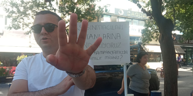 Zafer Partisi’nden ırkçı kampanya Zafer Partisi’nden ırkçı kampanya