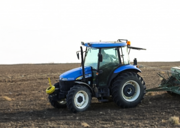 Fındık işçilerini taşıyan traktör devrildi: Ölü ve yaralılar var