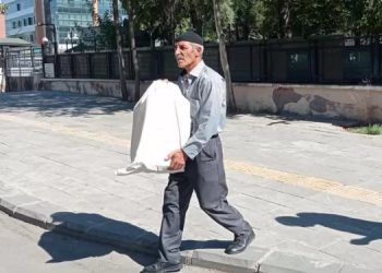 Ali Rıza Arslan: Oğlumun kemiklerinin olduğu kutuyu verdiklerinde, Diyarbakır başıma yıkıldı