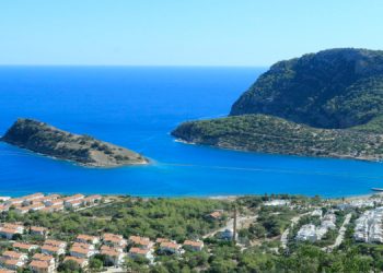 Akdeniz’in saklı cenneti Tisan Adası yapılaşmaya açıldı