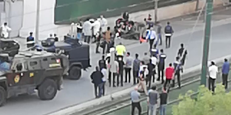 Antep’te “canlı bomba” olabileceği düşünülen kişi tahliye edildi Antep’te “canlı bomba” olabileceği düşünülen kişi tahliye edildi
