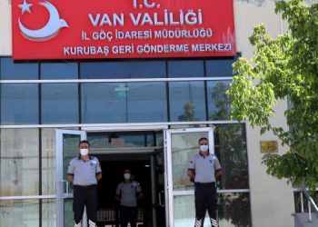 Kaçan: Geri Gönderme Merkezleri tıpkı cezaevleri gibi